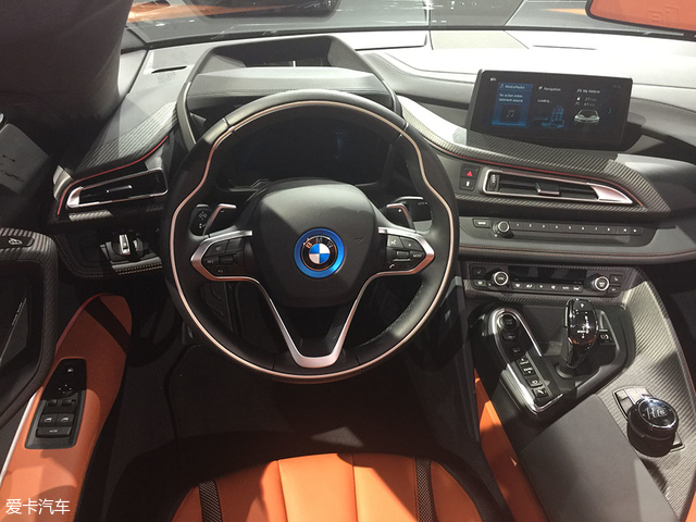 i8