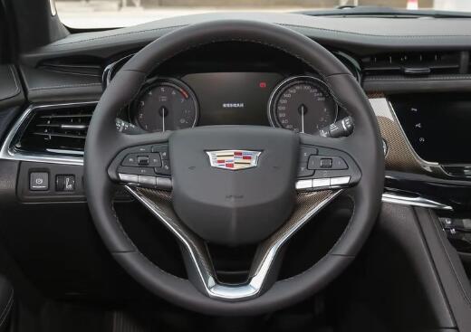 XT6