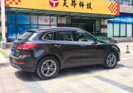 BX7