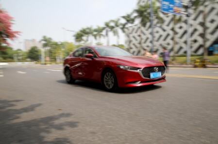 MAZDA3